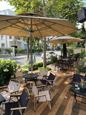 Nere-Dining & drinking