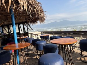Paradise Beach Bar & Cinema Danang