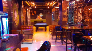 Q Bar