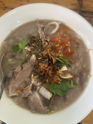 Quán ăn bếp nhà TÔM