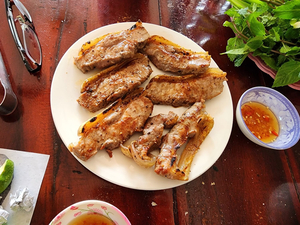 Quán đặc sản Đầm Trúc