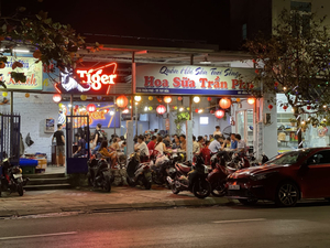 Quán Hoa Sữa (Hải sản)
