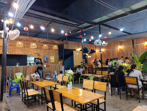 Quán ốc phố nướng