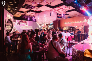 RendezVous Lounge