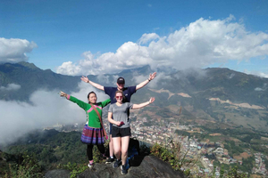Sapa: Ham Rong Mountain Jogging Tour with Guide