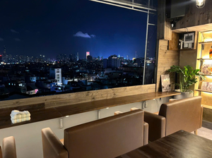 Tan Rooftop Bar