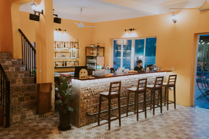 The Hideout Cafe Gastro Bar