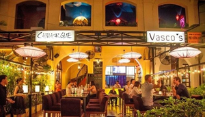 Vasco's Bar & Lounge