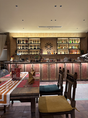 Vị Huế Restaurant & Café