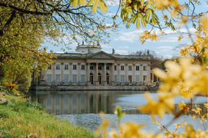 Łazienki Park Guided Tour with Palace Tickets