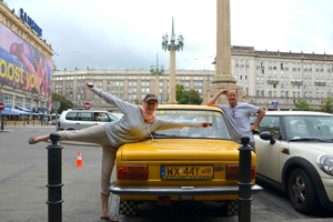 Tour privado del Comunismo en Varsovia en un Fiat Retro