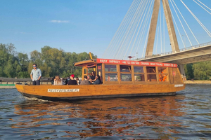 Warsaw: Vistula River Sunset Cruise with Welcome Drink