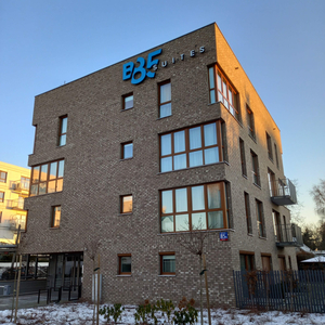 B85 Suites