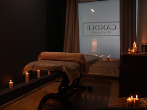 Candle Spa & Massage