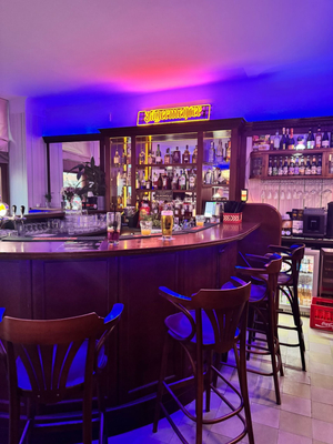 Ramona Bar
