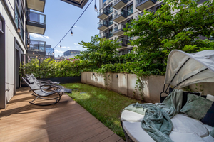 Urban Chic – Luxury Stay at Mennica Residence Warsaw