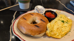 Crimson Commons Cafe & Lounge