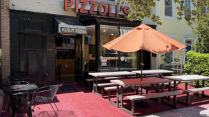 Pizzolis Pizzeria