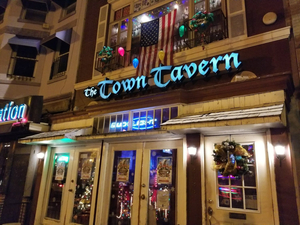 Town Tavern DC
