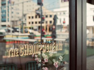 Die Champagneria