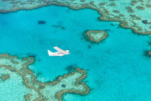 Airlie Beach: Whitsundays & Heart Reef Scenic Flight