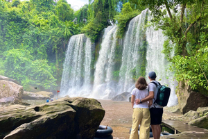 Fra Siem Reap: Guidet tur til Banteay Srei og Kulen-fossen