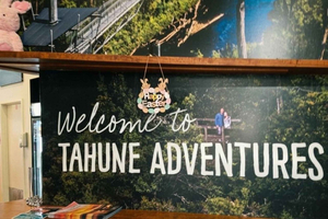 Ab Hobart: Tahune Airwalk und Hastings Caves – Tagestour
