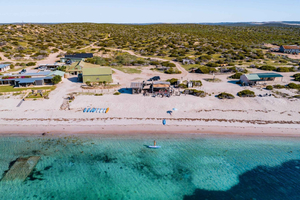Island Life Adventures | A Day at Dirk with 4WD Tour