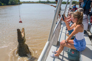 Cruzeiro dos Crocodilos Saltadores saindo de Darwin – Excursão panorâmica de meio dia