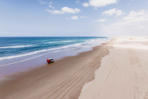 Port Stephens: Birubi Beach 4WD-tur med sandboarding