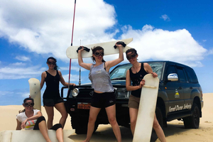 Port Stephens: Rajoittamaton sandboarding ja kuljetus hiekkadyynille nelivetoautolla