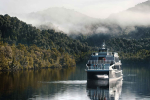 Strahan : Croisière sur la rivière Gordon avec déjeuner et promenade sur l'île Sarah