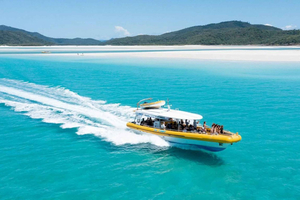 Whitsunday: Tur til Whitsunday-øyene med snorkling og lunsj