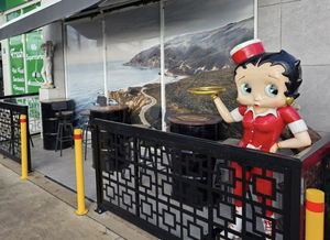 BP Moranbah - (Authentic Australian Cuisine Restaurant & Petrol Station)