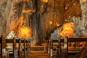 Capricorn Caves, Australia: 45-Minute Cathedral Cave Tour