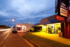 Sarina Motor Inn