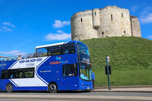 York: Hop-on Hop-off Sightseeing Bus Tour