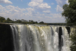 Livingstone & Victoria Falls -retki Sambian & Zimbabwen yhdistelmä