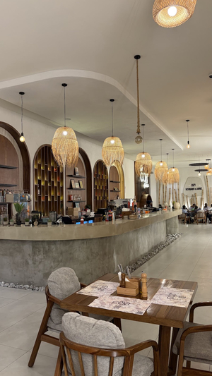 Cozy Restaurant & Lounge