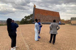 Harare: passeio pela cidade com almoço e vinho nas Balancing Rocks