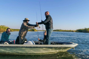 Victoriafallene: Chobe River Tiger Fishing Safari med lunsj
