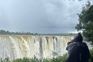 Caminhada guiada completa pelas Cataratas Vitória: Zimbábue e Zâmbia