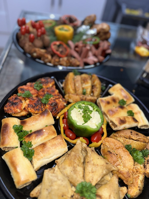 Dine with Lizzie Catering