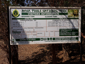 Mana Pools Tourist Reception