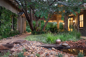 Mbano Manor Hotel Victoria Falls