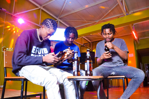 Mhanduwe Night club