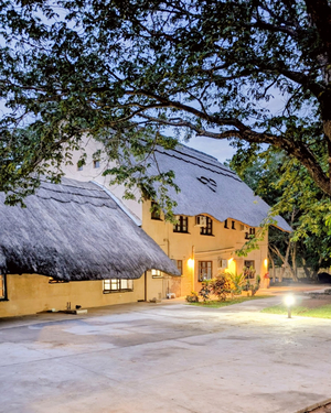 Mopani Lodge Victoria Falls