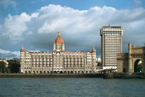 Delhi: Half-Day Premium City Experience with Female Guide