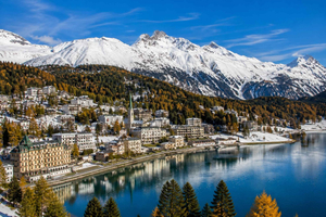 Da Zurigo: gita privata di 1 giorno a St. Moritz e Davos