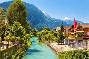 Grindelwald, Interlaken & Lauterbrunnen Panoramic Bus Tour